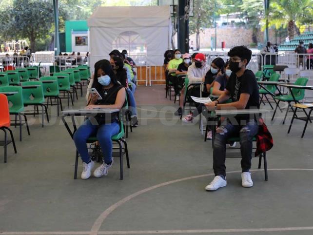 Suman 14 menores vacunados con amparos Suman 14 menores vacunados con amparos