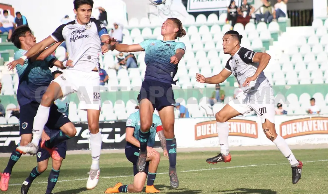 Torres aún no echa las campanas al vuelo