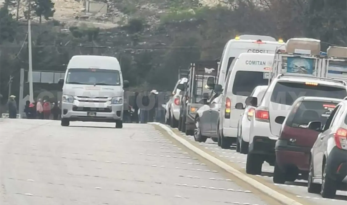Pobladores de localidades aledañas a la carretera federal se organizaron para desalojar a los manifestantes. Juan Orel / CP