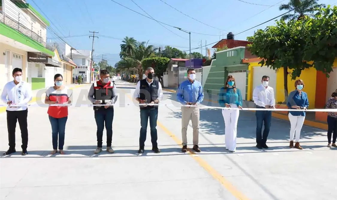 Mejoran condiciones de habitantes con obra vial