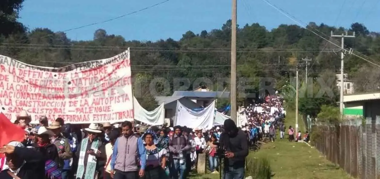 Bloqueo en carretera San Cristóbal-Ocosingo