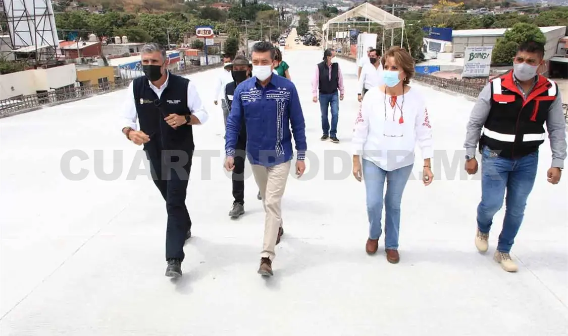 Supervisan obra del paso a desnivel en libramiento