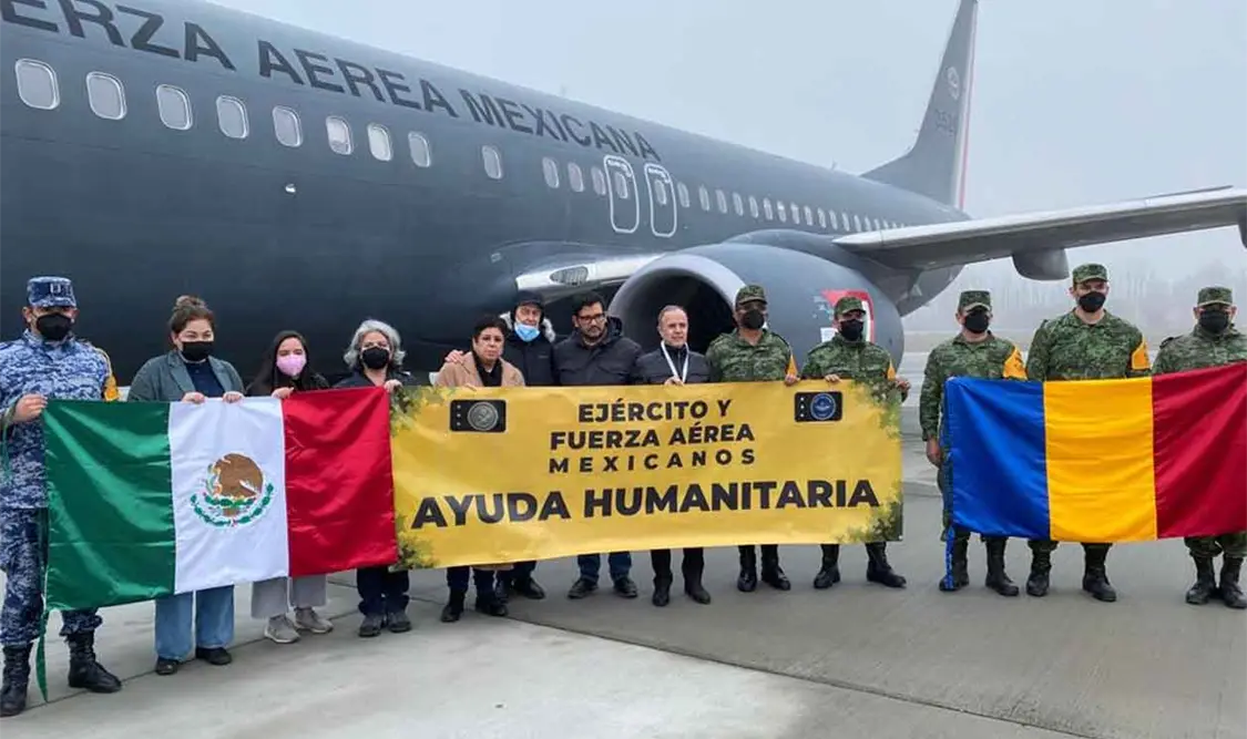 Vuelan hacia México con personas rescatadas