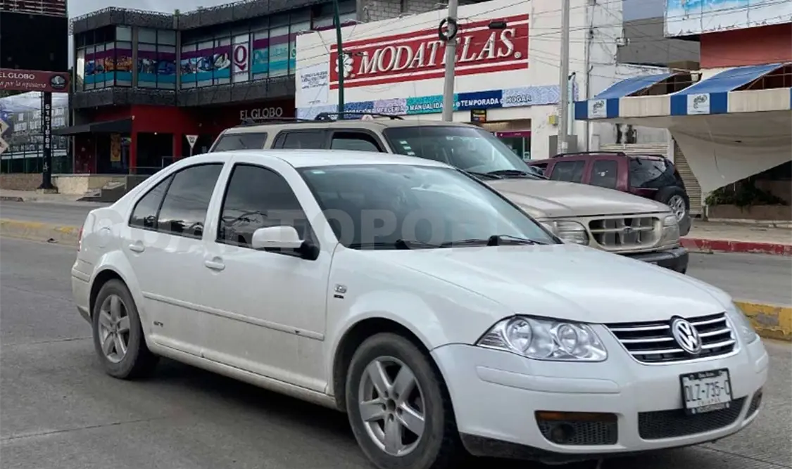 El refrendo vehicular es el impuesto que se paga año con año a Hacienda Pública estatal. CP