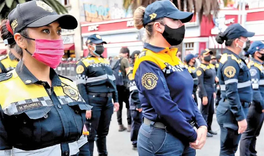 Desplegarán a tres mil policías mujeres por marcha