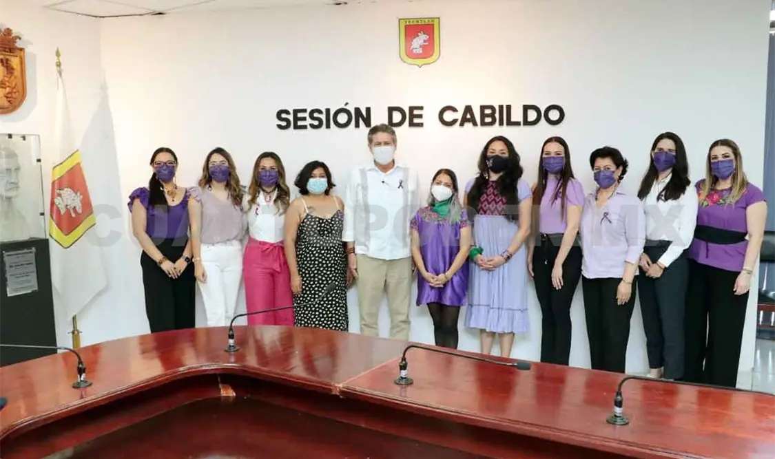 Aprueban medalla al Mérito Ciudadano a Florinda Lazos