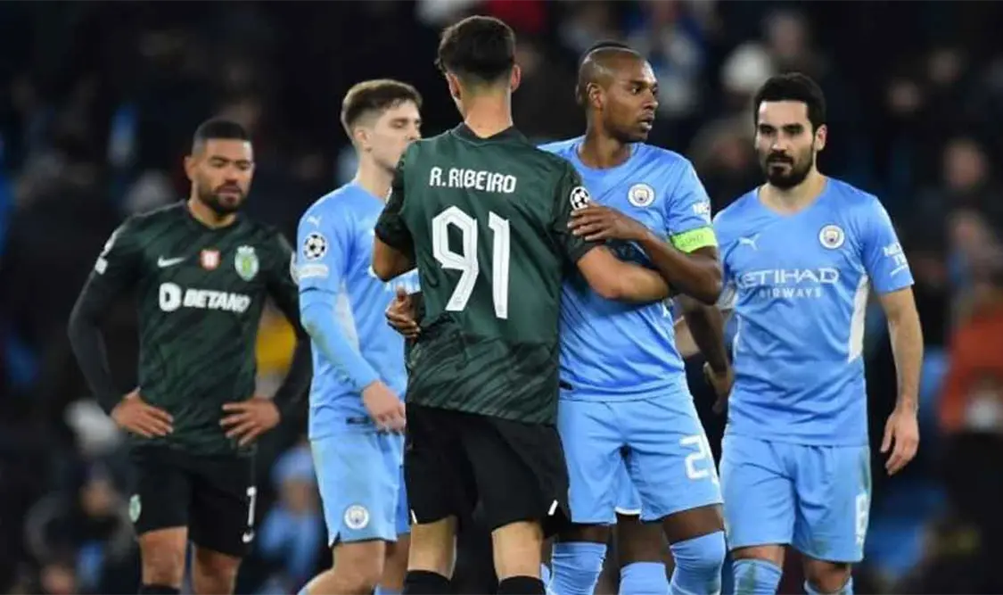 Manchester City avanza a cuartos de la Champions