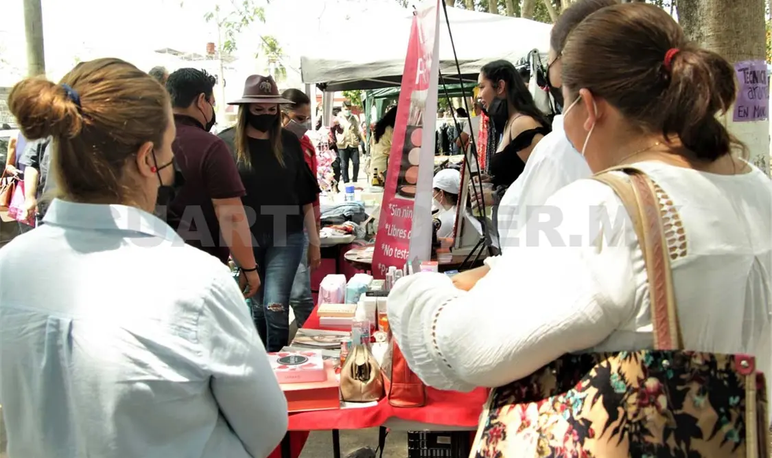 Comerciantes y emprendedores también se suman a “Noches de Sabor”, que se realiza cada 15 días en el parque Los Laureles II. CP