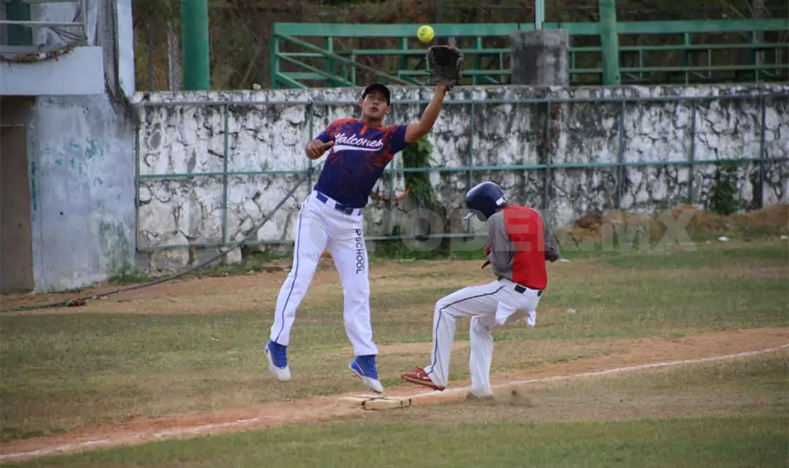 Los Halcones marcan terreno en el Sabatino