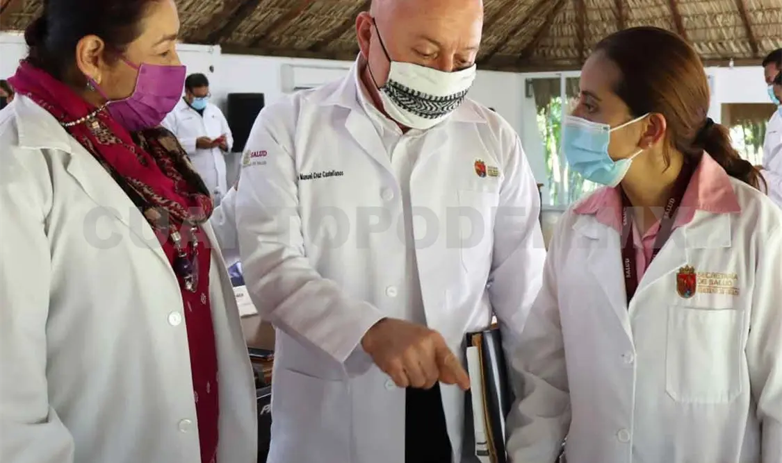Capacitan a cuatro mil parteras para atención a la mujer