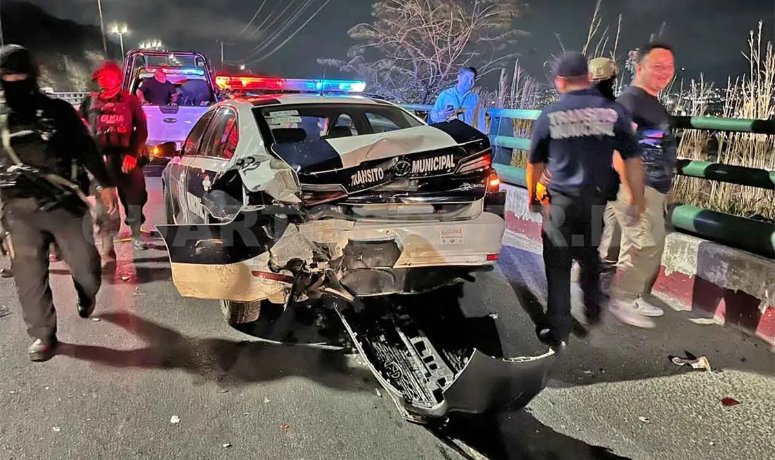 Se estrella contra una patrulla; un lesionado