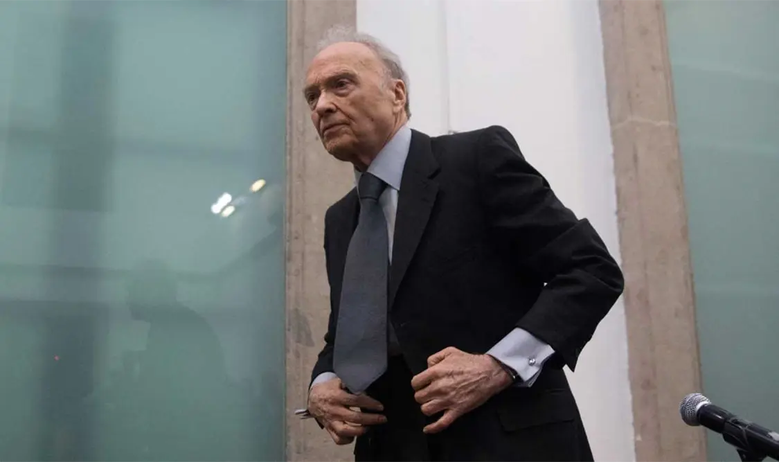 El Universal dio a conocer que Gertz habría copiado párrafos completos para crear sus libros Guillermo Prieto e Ignacio Allende, sin dar el crédito correspondiente. Cortesía