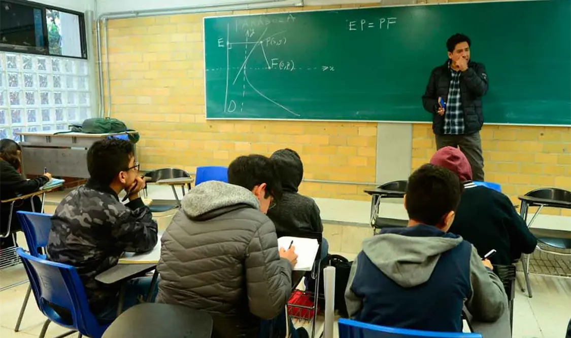 Sólo 8.5 % de los maestros con preparatoria