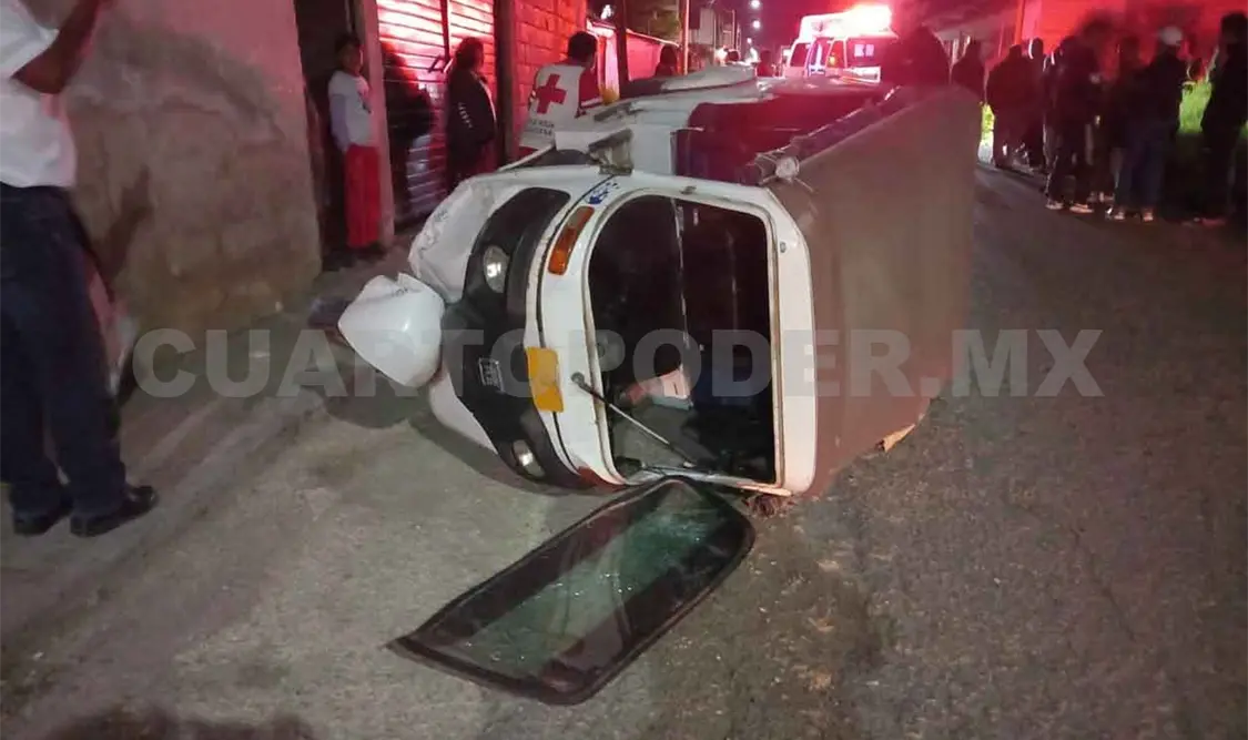 Se impactan motoristas y quedan graves de salud