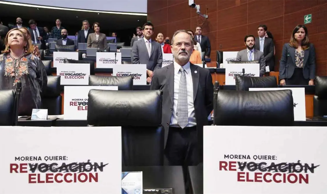 Senadores de oposición impugnan “decretazo”