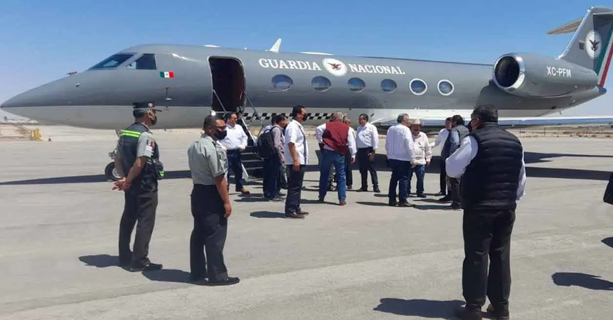 Denuncian uso de avión de la GN para los morenistas