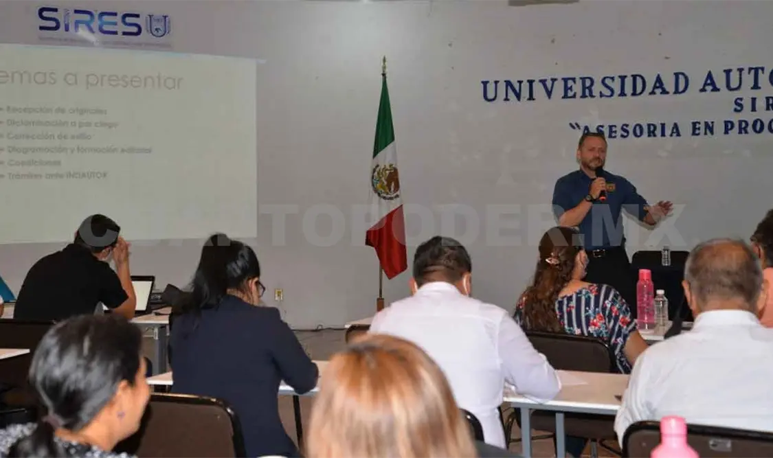 Capacitan a docentes en procesos editoriales
