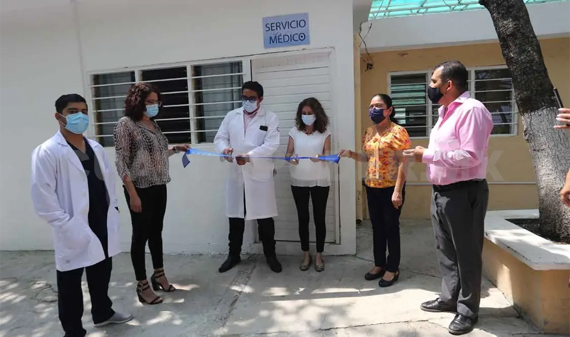 Inaugura Preparatoria Nº 2 servicio médico