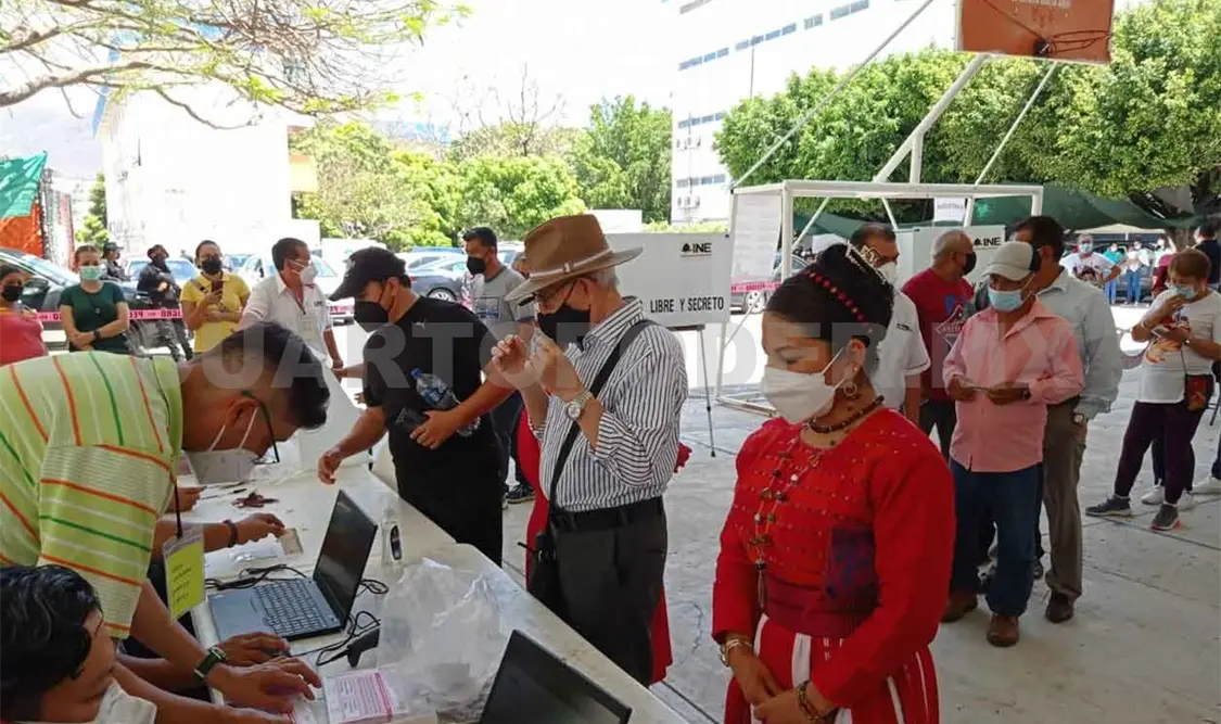 Autoridades deben estar bajo el escrutinio público