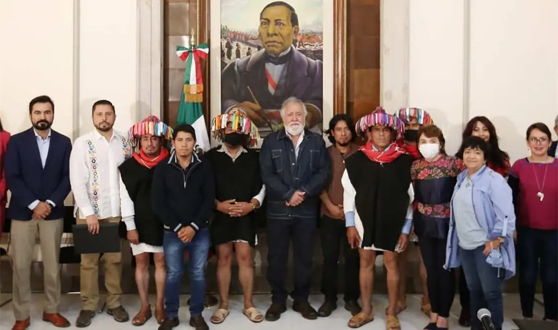 Alejandro Encinas Rodríguez encabezó la reunión de seguimiento al cumplimiento de los compromisos asumidos por el Estado mexicano con Acteal. Cortesía