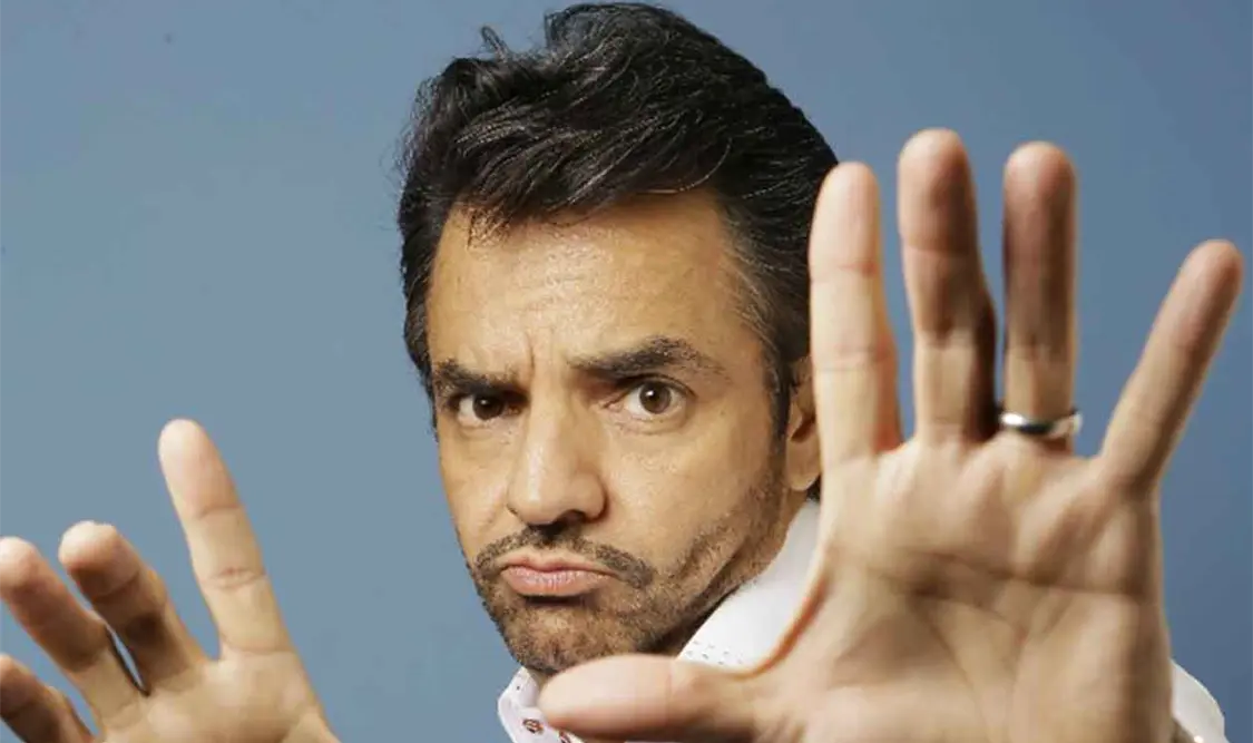 Derbez hace broma sobre Coldplay