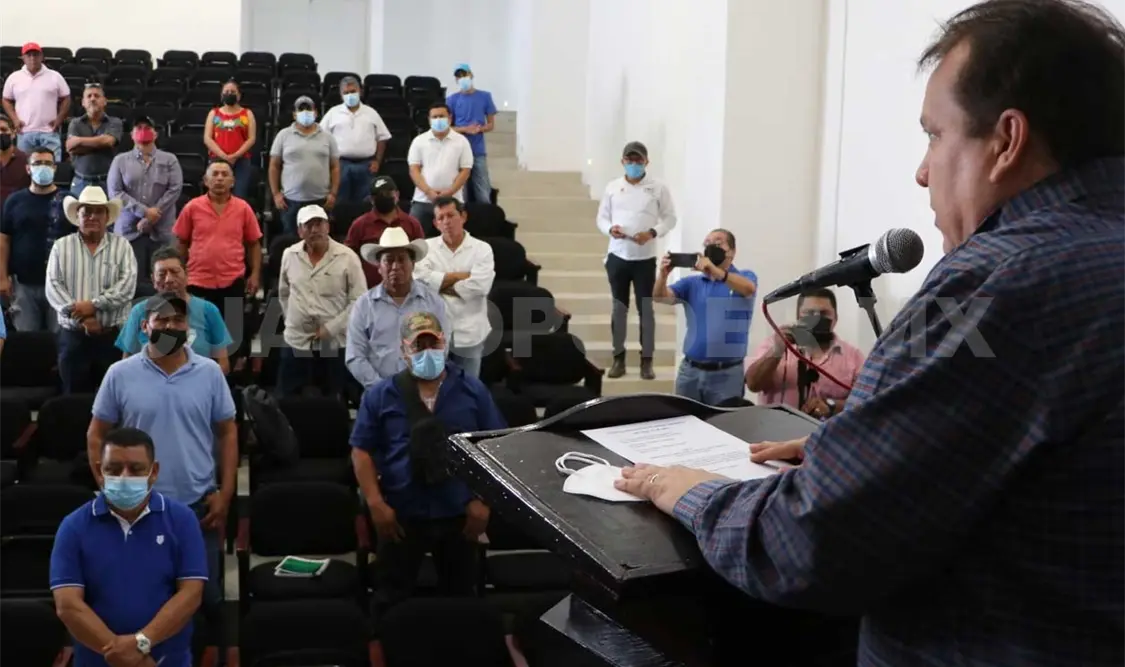 El alcalde Rosales dijo que se seguirá trabajando con quienes producen los alimentos que consumen miles de familias. CP