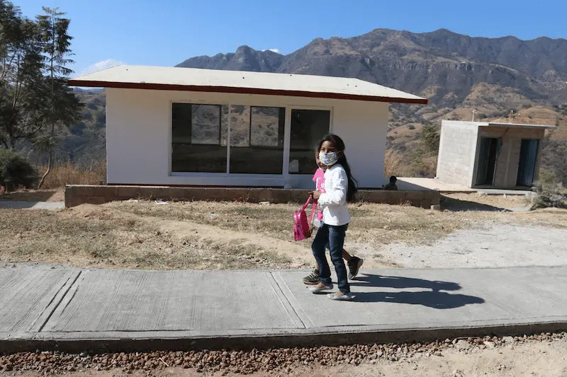 El universo de servicios educativos del Conafe que se prevé atender a través de este programa, asciende a 25 mil 799 espacios. Cortesía