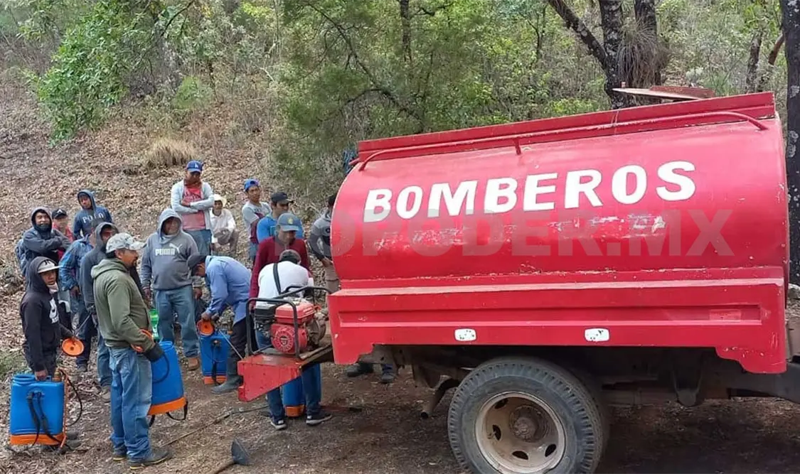 De manera inicial se proporcionó equipamiento y fuerza de trabajo a Teopisca para liquidar el incendio en el predio Las Mesas. Cortesía