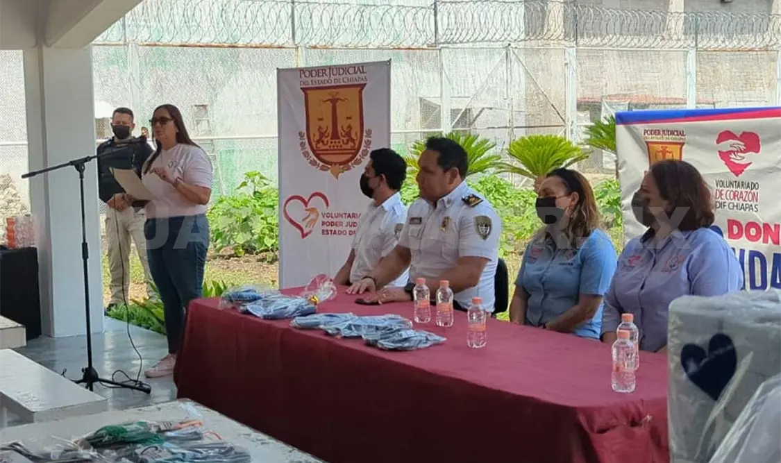 Durante el evento se agradeció a quienes integran el voluntariado por aportar su granito de arena en favor de los grupos vulnerables. CP