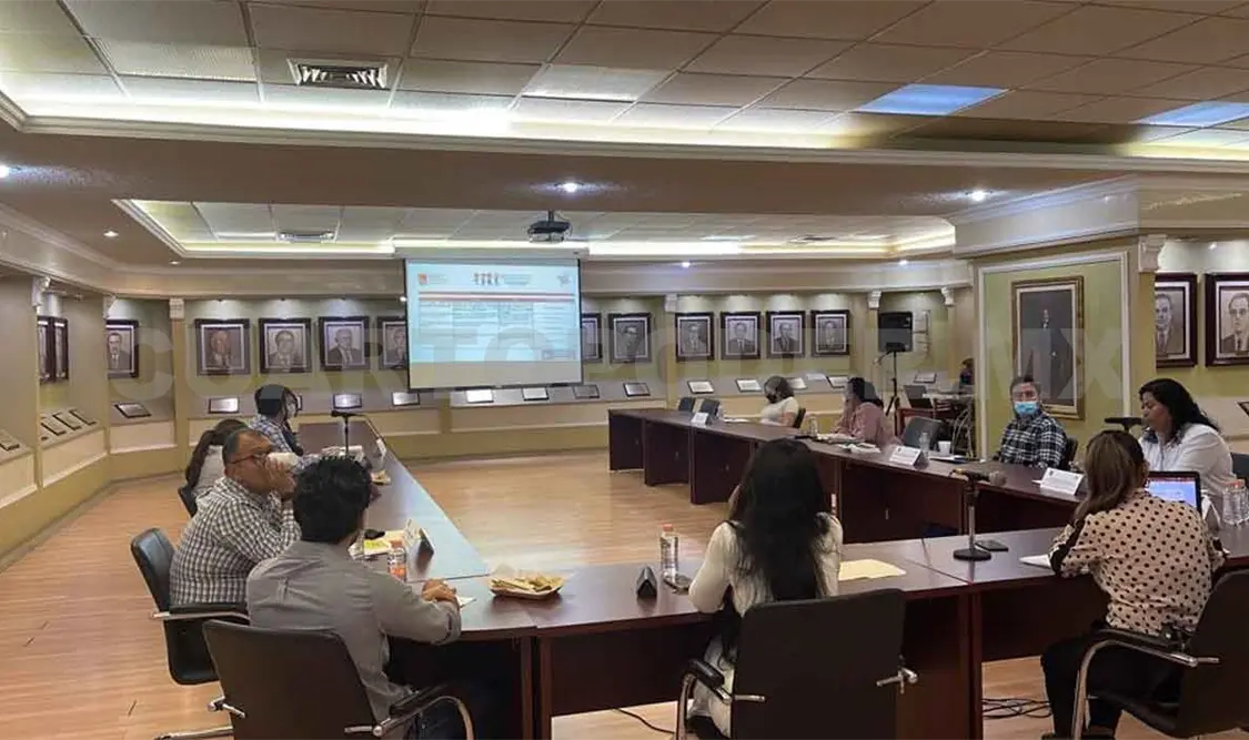 sesión de trabajo para erradicar la violencia