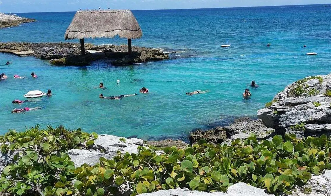 Los aeropuertos mexicanos recibieron dos millones de visitantes extranjeros en marzo pasado. Cortesía