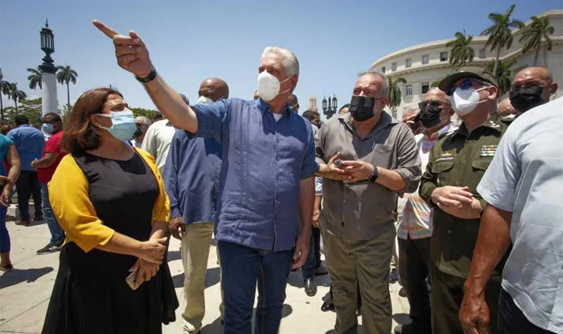 “No ha sido una bomba ni un atentado, es un lamentable accidente en el hotel”, aclaró el presidente cubano. Cortesía