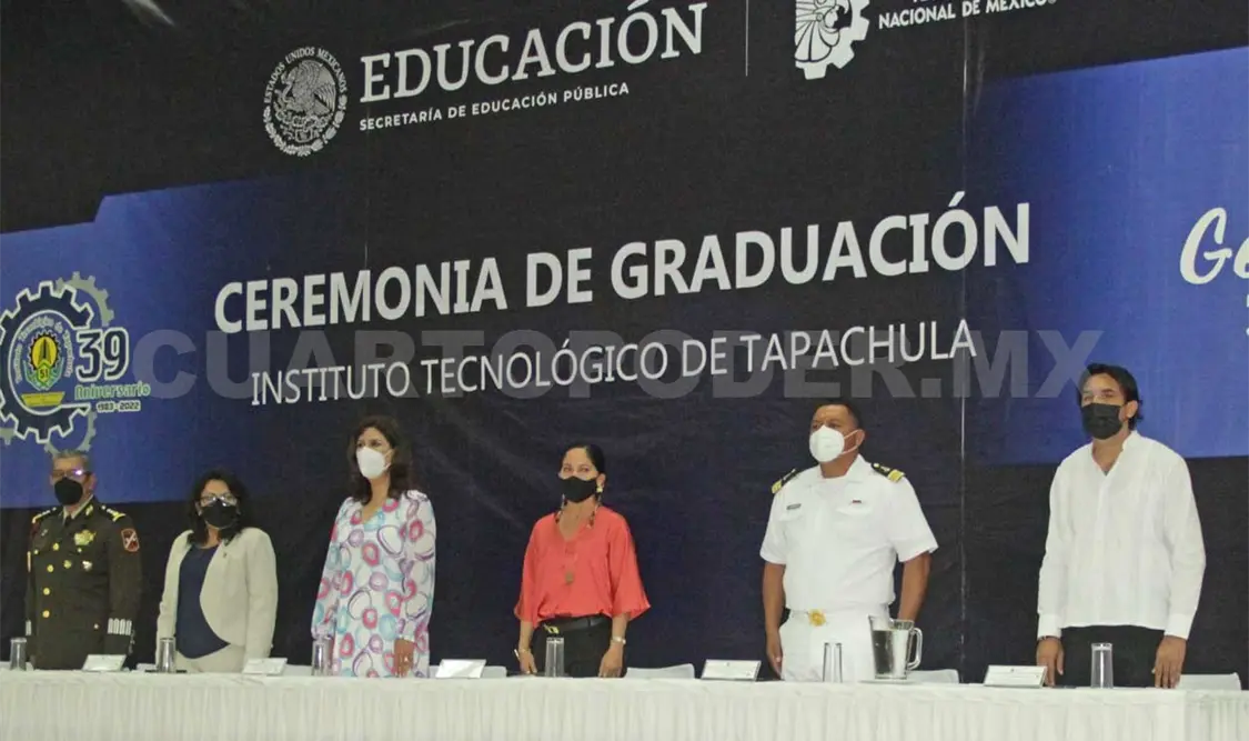 Autoridades estatales y municipales presidieron la ceremonia en el Tecnológico de Tapachula. Cortesía