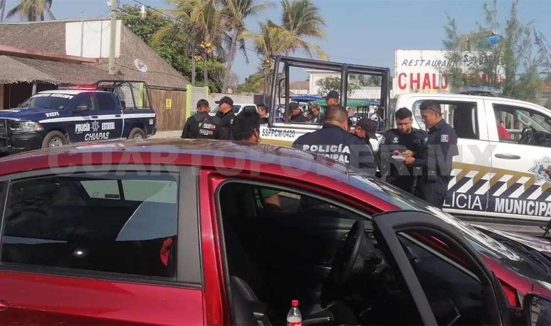 Lograron llegar en un vehículo Chevrolet Cavalier al restaurante “Ocaso”, en donde fueron auxiliados. Víctor Sánchez / CP
