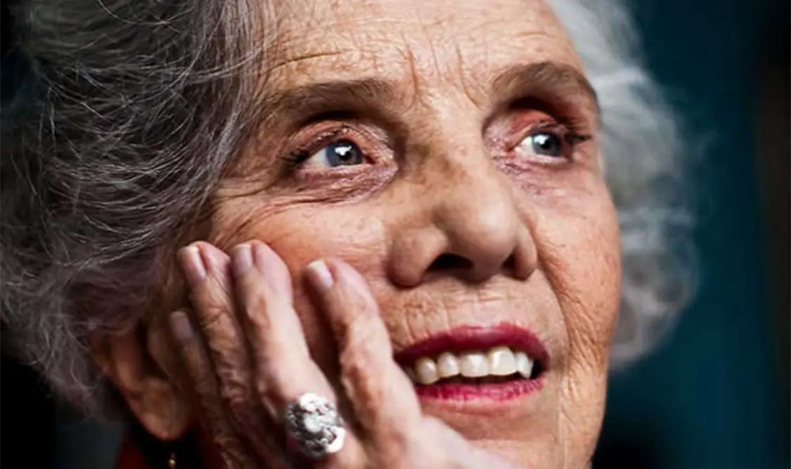 Alistan Homenaje a Elena Poniatowska