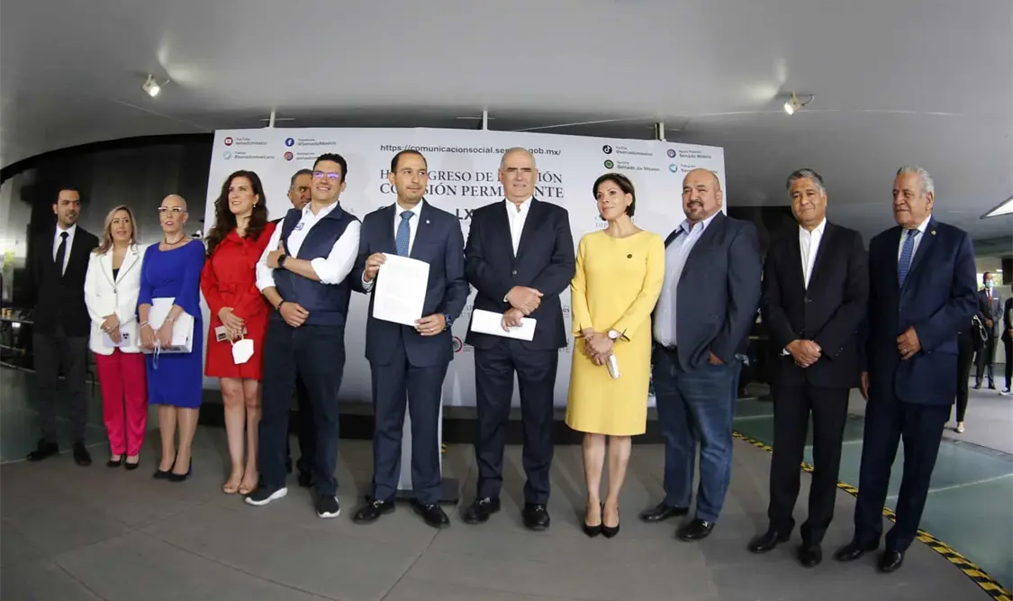 En rueda de prensa, integrantes del PAN denunciaron que van contra la contratación de médicos cubanos. Cortesía