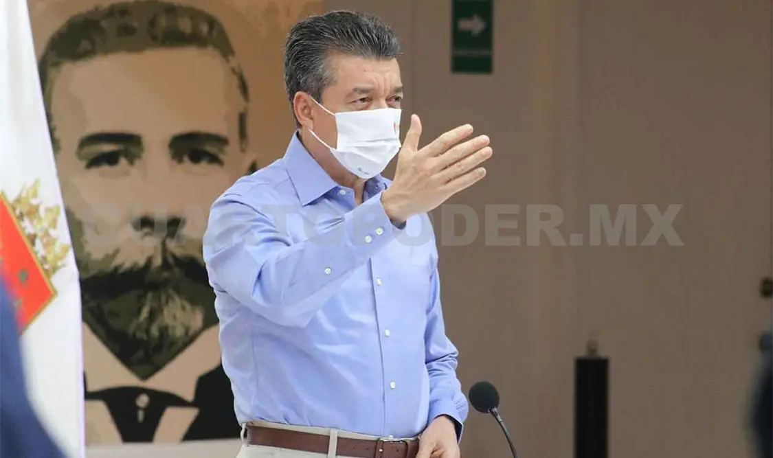 Inicia vacunación contra covid en adolescentes