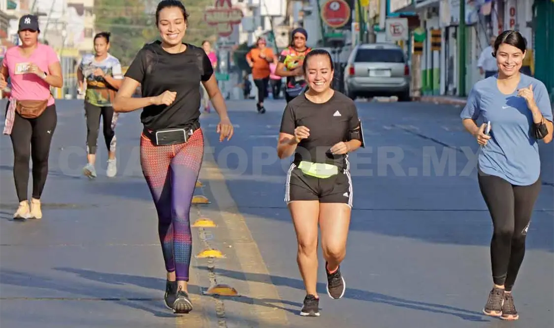 Cambiarán los pizarrones por los tenis