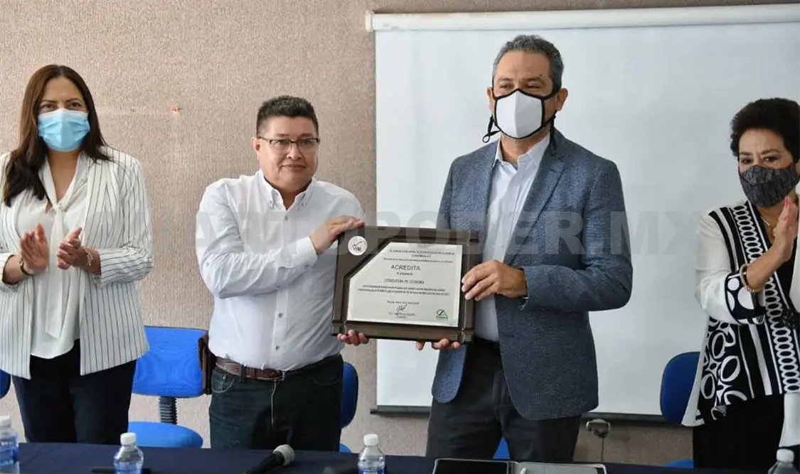 Reacreditan programa de Licenciatura en Economía