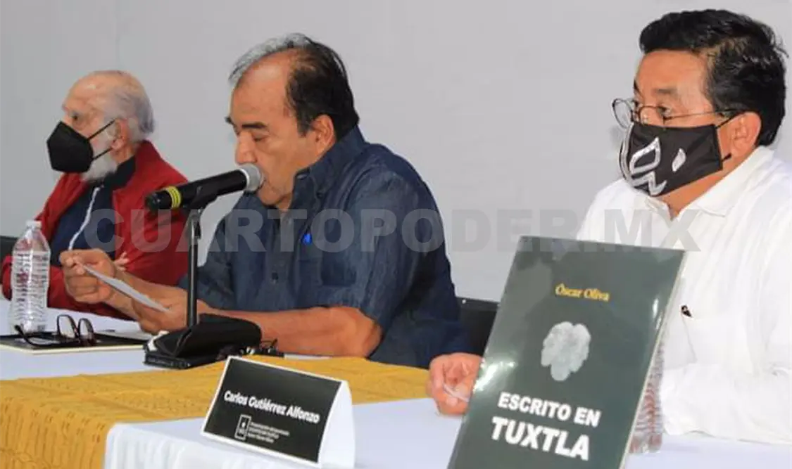 Presentan Escrito en Tuxtla de Óscar Oliva