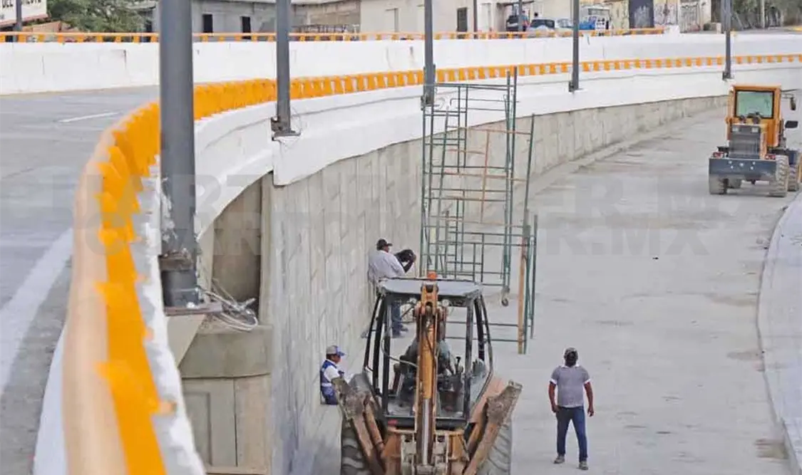 Las obras de pasos a desnivel son imprescindibles para la capital chiapaneca. Cortesía