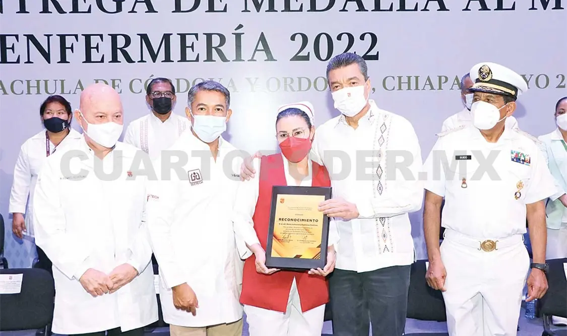 Reconoció a la galardonada por su vocación de servir, su aportación a la academia y el fortalecimiento del modelo de salud basado en la inclusión. CP