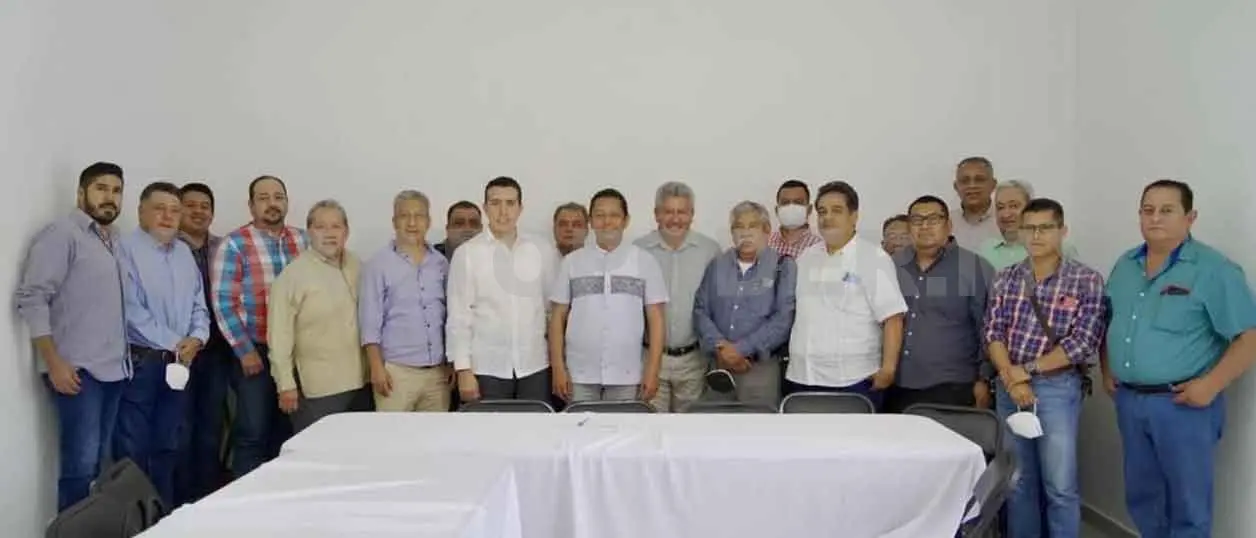 Las y los maestros son pilares de la 4T: Llaven Abarca