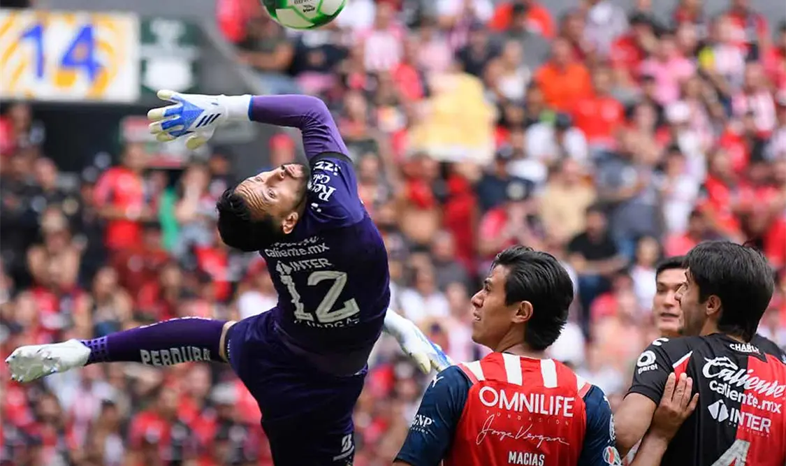 Atlas quiere el bicampeonato; echa a Chivas