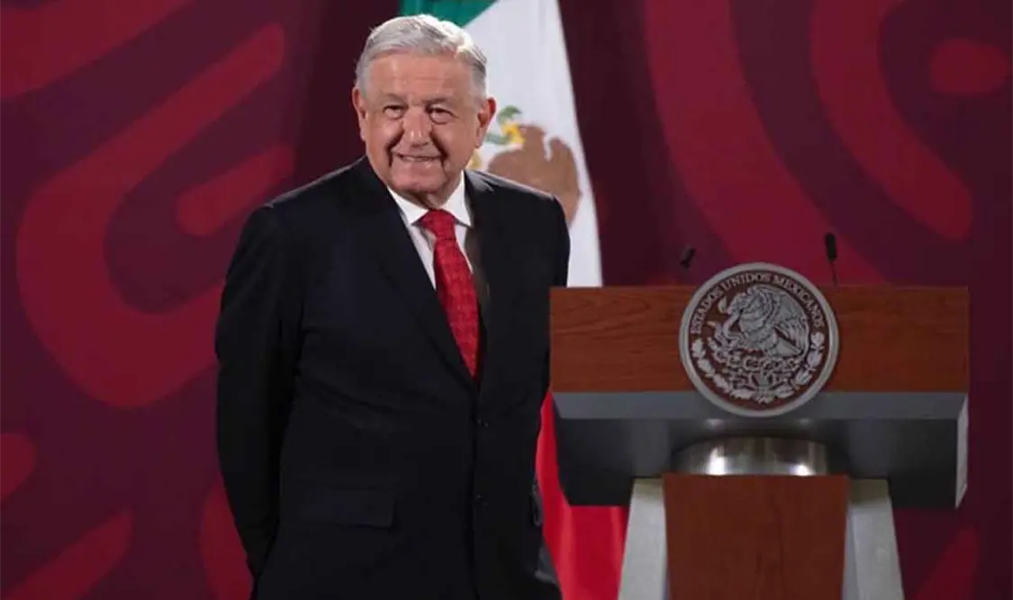 AMLO defiende contratación de médicos cubanos