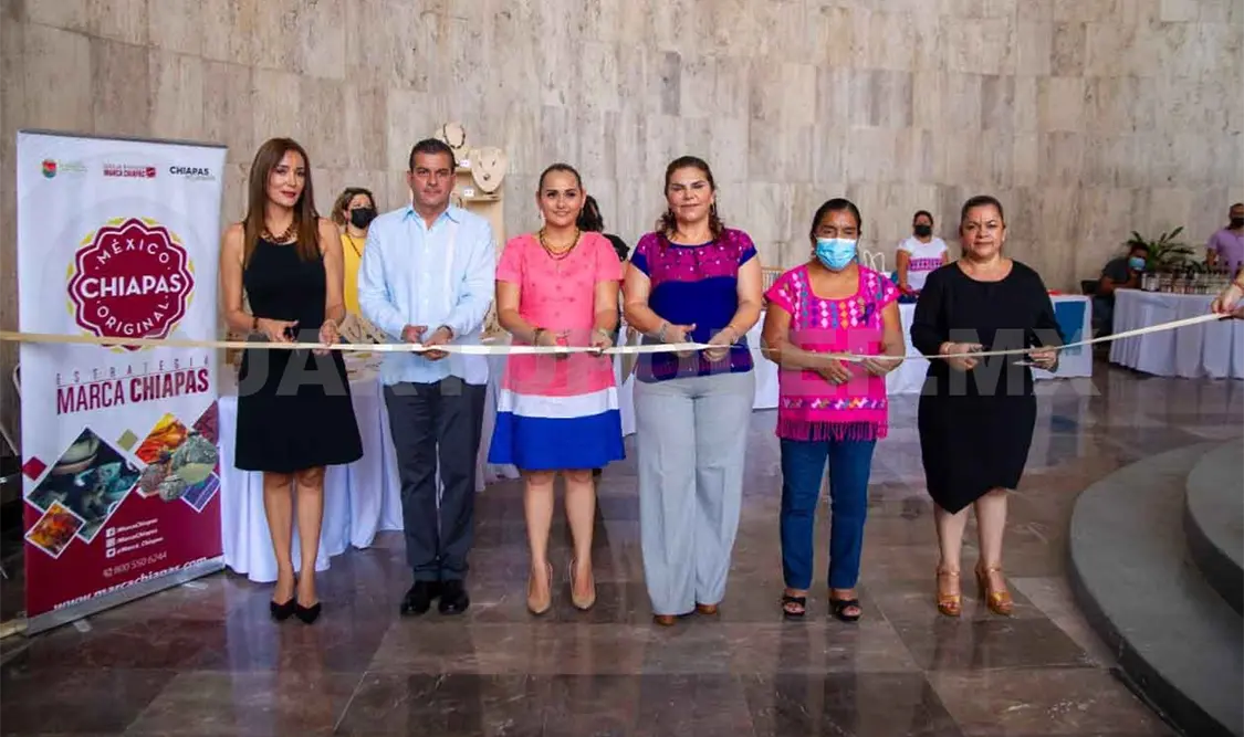 Inauguran expo venta de productores chiapanecos