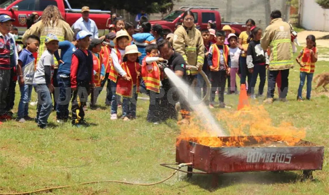 Se promueven actividades para protección de la niñez: bomberos
