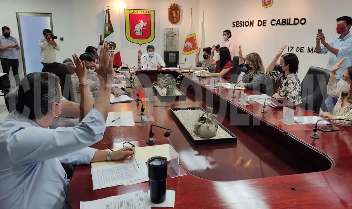 Cabildo de Tuxtla aprueba la ejecución de proyectos de obra pública, alumbrado, pensiones y cambios de uso de suelo