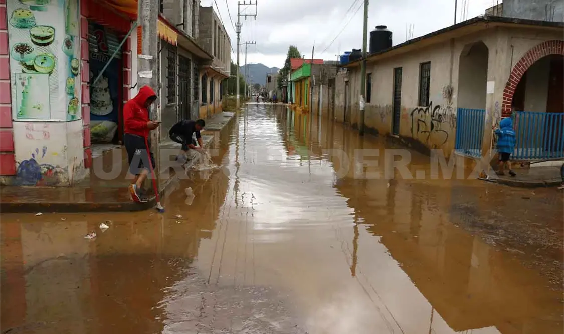Desechar correctamente la basura reduce inundaciones