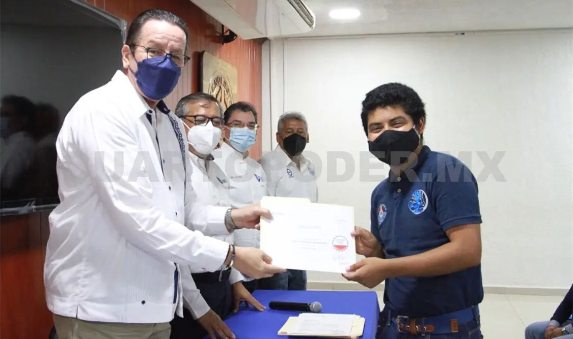 Impulsan profesionalización de estudiantes